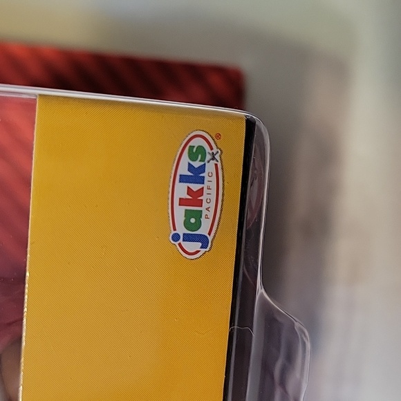 NEW Jakks Pacific Super Mario 2.5" YELLOW TOAD & GOOMBA mini figures 3+ - Picture 11 of 14